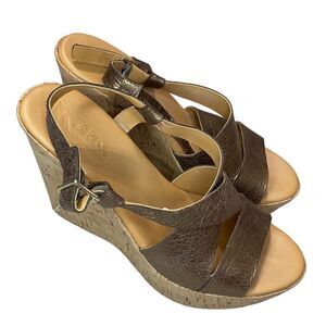 Kork-Ease sandal’s platform cork heels golden bronze leather straps size 9